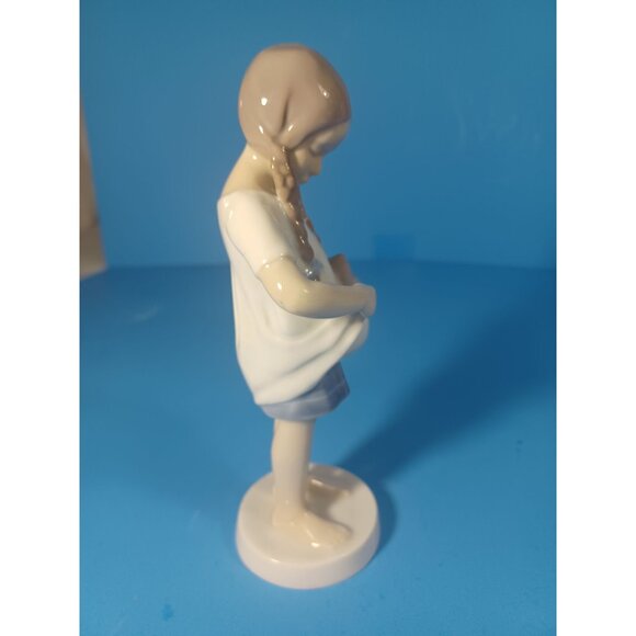 Bing & Grondahl Royal Copenhagen Little Mother Danish Girl With Kitten Figurine - Picture 15 of 16